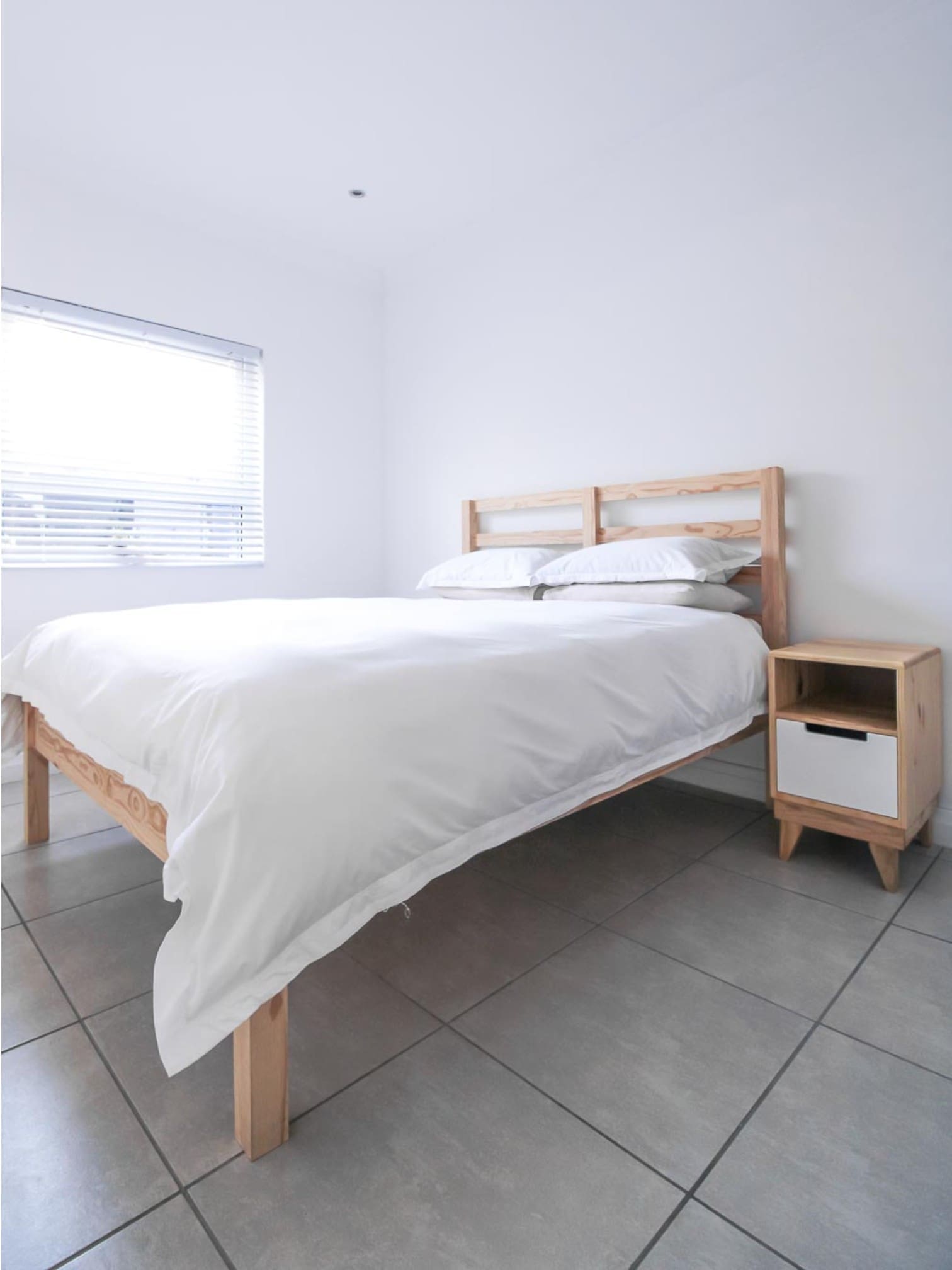 solid wood (pine) bed
