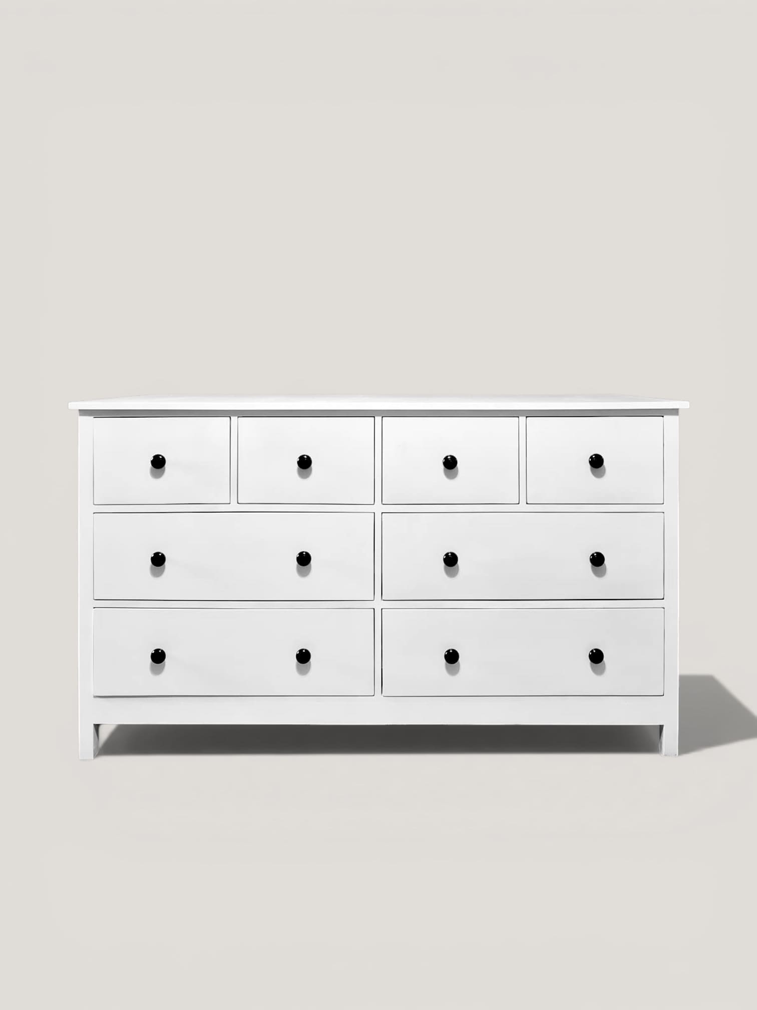 Paris chest of drawers / Compactum