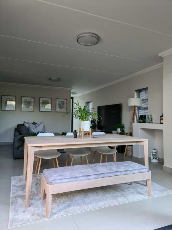 Blanco dining table - Image 2